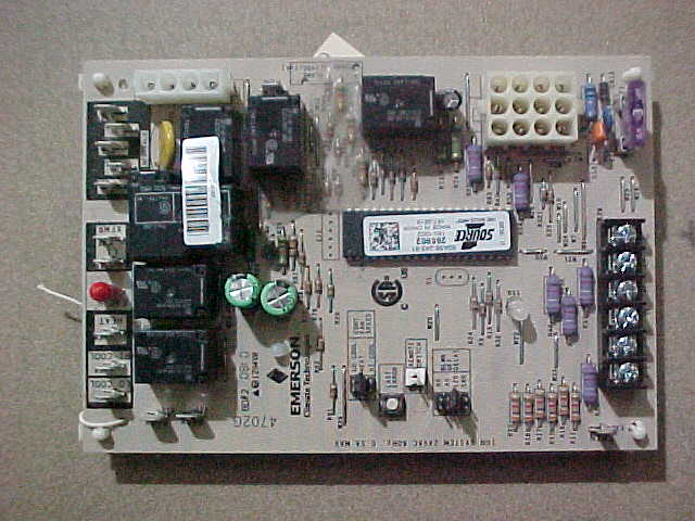 Emerson Climate Technologies 4702G industrial electronic unit