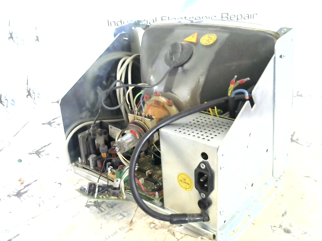 Selti Electronics SL 7002A industrial electronic unit