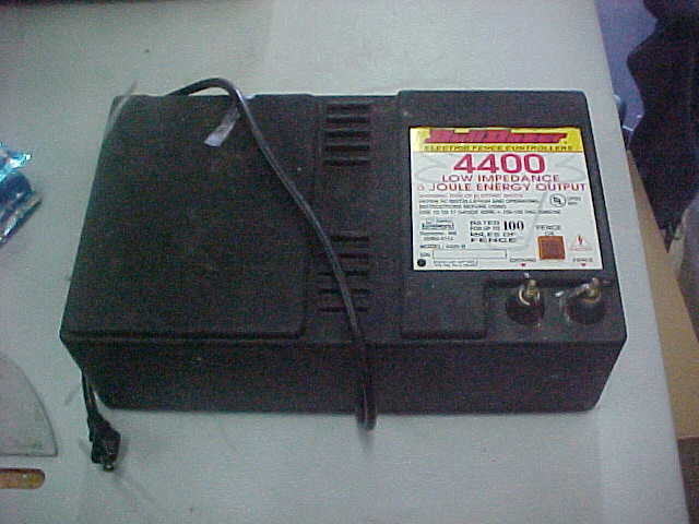 Bulldozer 4400-B industrial electronic unit
