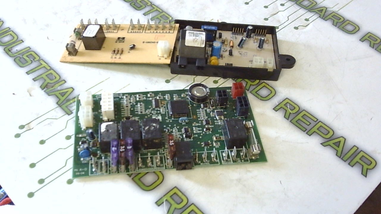 Dometic Refrigerator 3850681010 industrial electronic unit