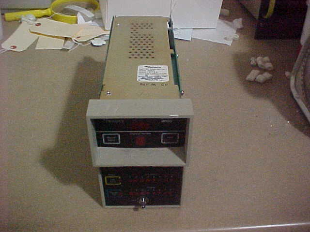 Detronics 8000 industrial electronic unit