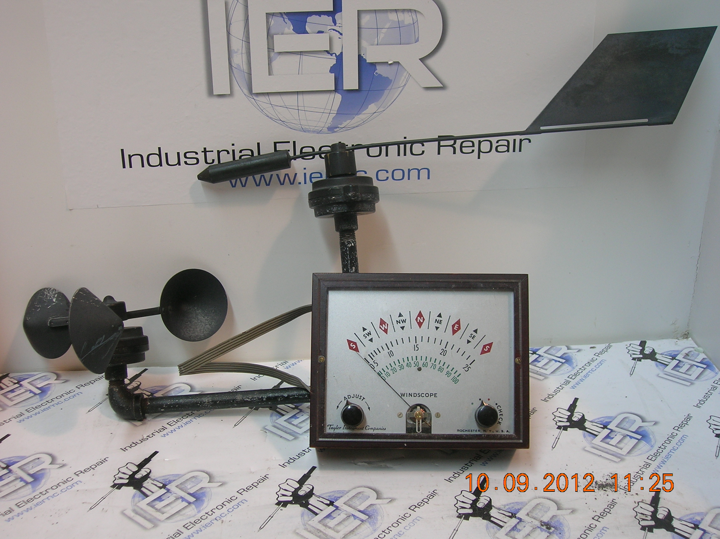 Taylor Instrument Companies 3105 industrial electronic unit