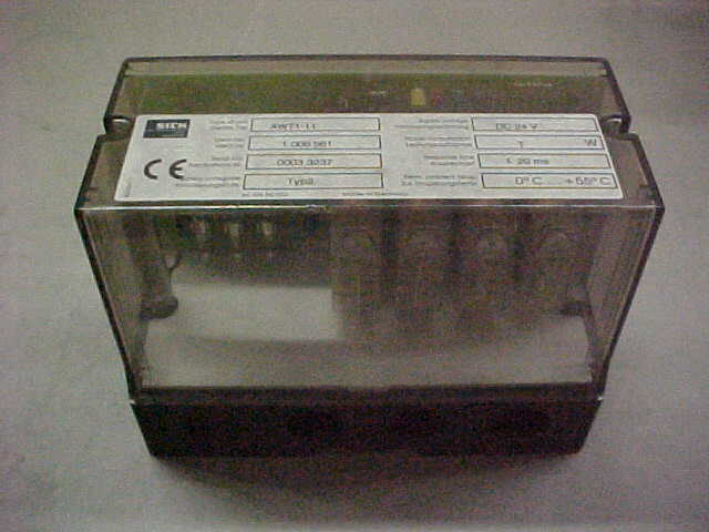 SICK Optic Electronic AWT1-11 industrial electronic unit