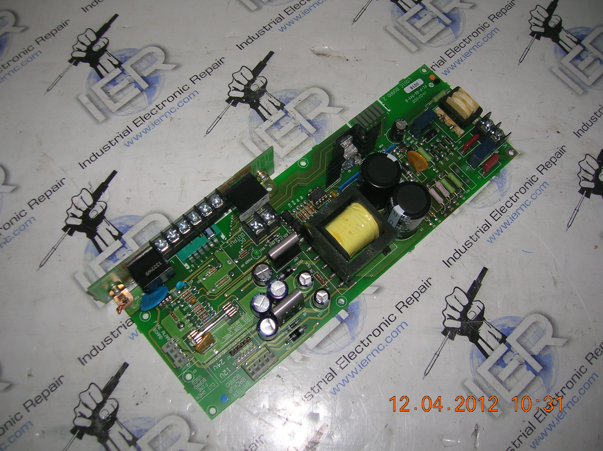 Omron PC-P-86-94V-0 industrial electronic unit