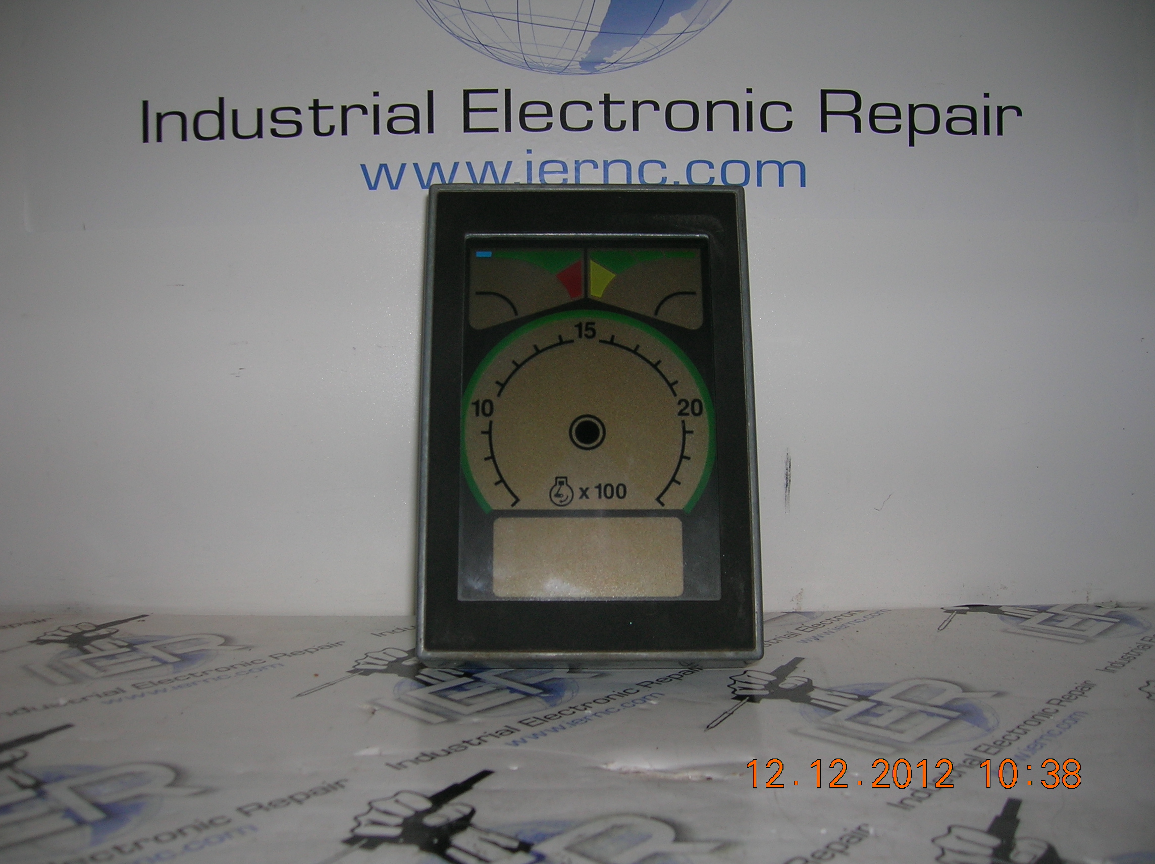 John Deere RE49192 industrial electronic unit